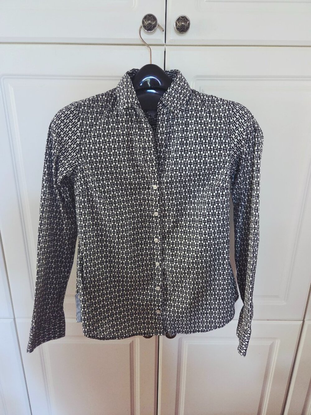 Tommy Hilfiger Women's Button-Up Shirt with TH pattern NWOT